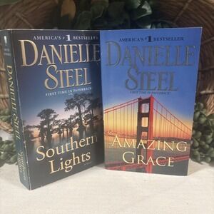 Danielle Steel Romance Novel Paperback Book Lot of 2 Southern Lights & Grace